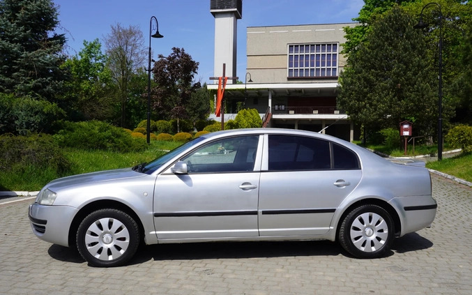 Skoda Superb cena 4999 przebieg: 256000, rok produkcji 2005 z Katowice małe 562